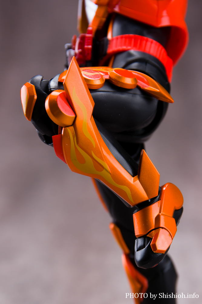 S.H.Figuarts ʃC_[t@C[Kb`[hfCuCN^Kb`[hfCuCN X`[zbp[