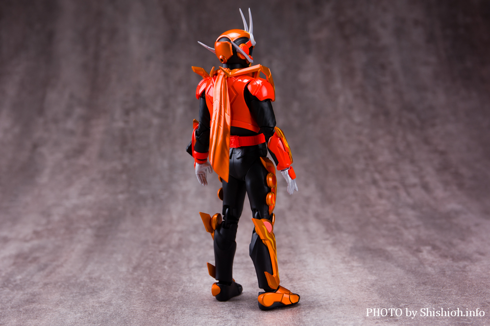 S.H.Figuarts ʃC_[t@C[Kb`[hfCuCN^Kb`[hfCuCN X`[zbp[