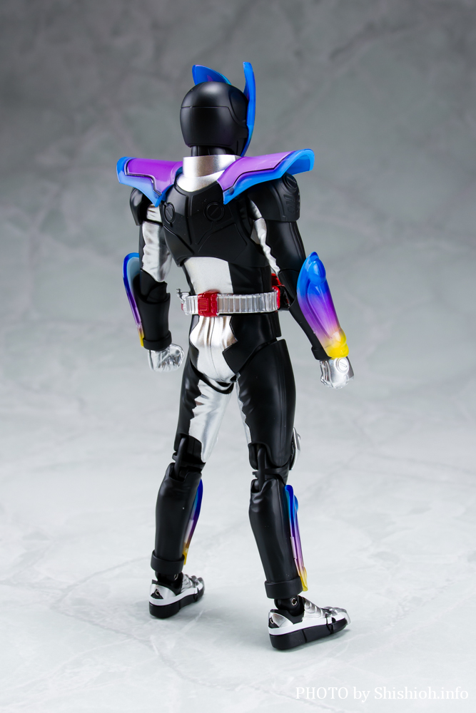 S.H.Figuarts ʃC_[K |bsO~tH[i񐶎Yj