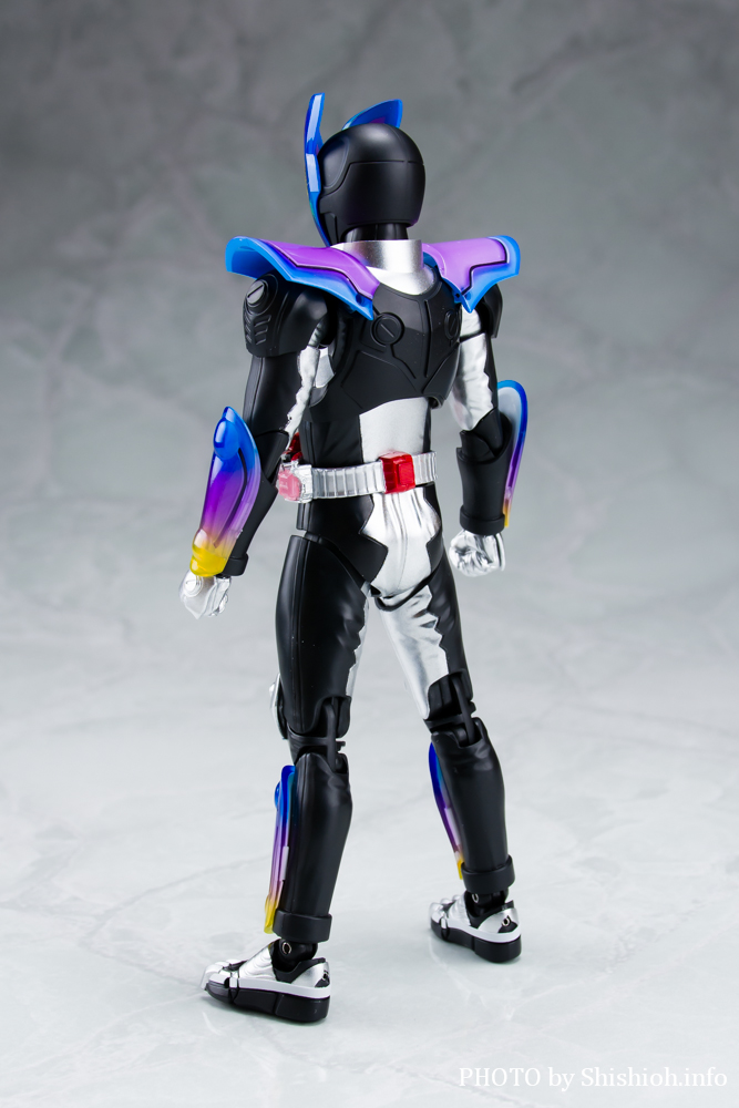 S.H.Figuarts ʃC_[K |bsO~tH[i񐶎Yj