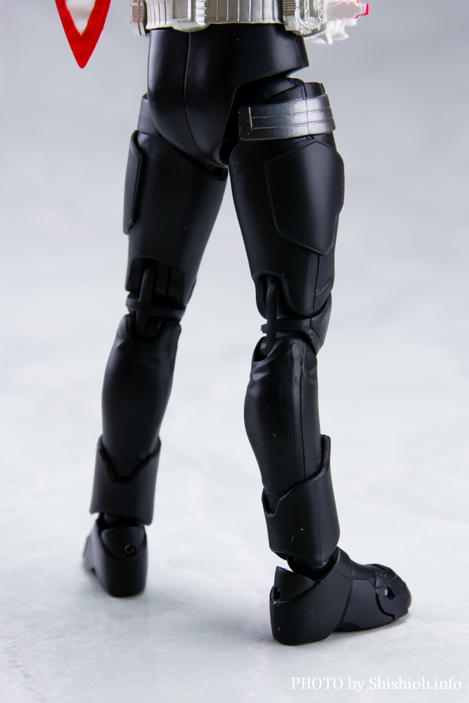 S.H.Figuarts ʃC_[M[c u[XgtH[}[NIII