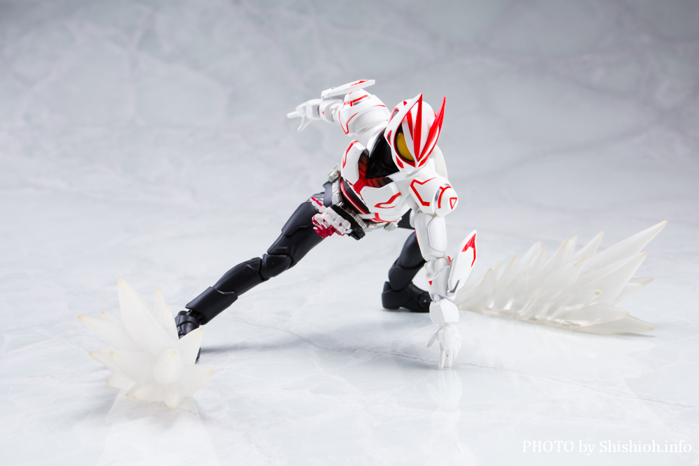 S.H.Figuarts ʃC_[M[c u[XgtH[}[NIII