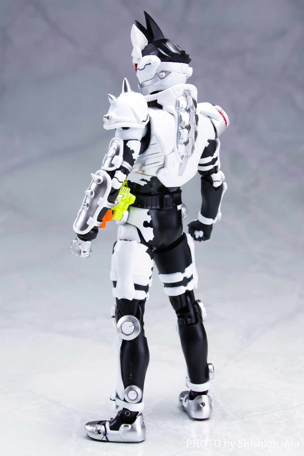 レビュー】 S.H.Figuarts 仮面ライダーゲンム ゾンビアクションゲーマーレベルX-0