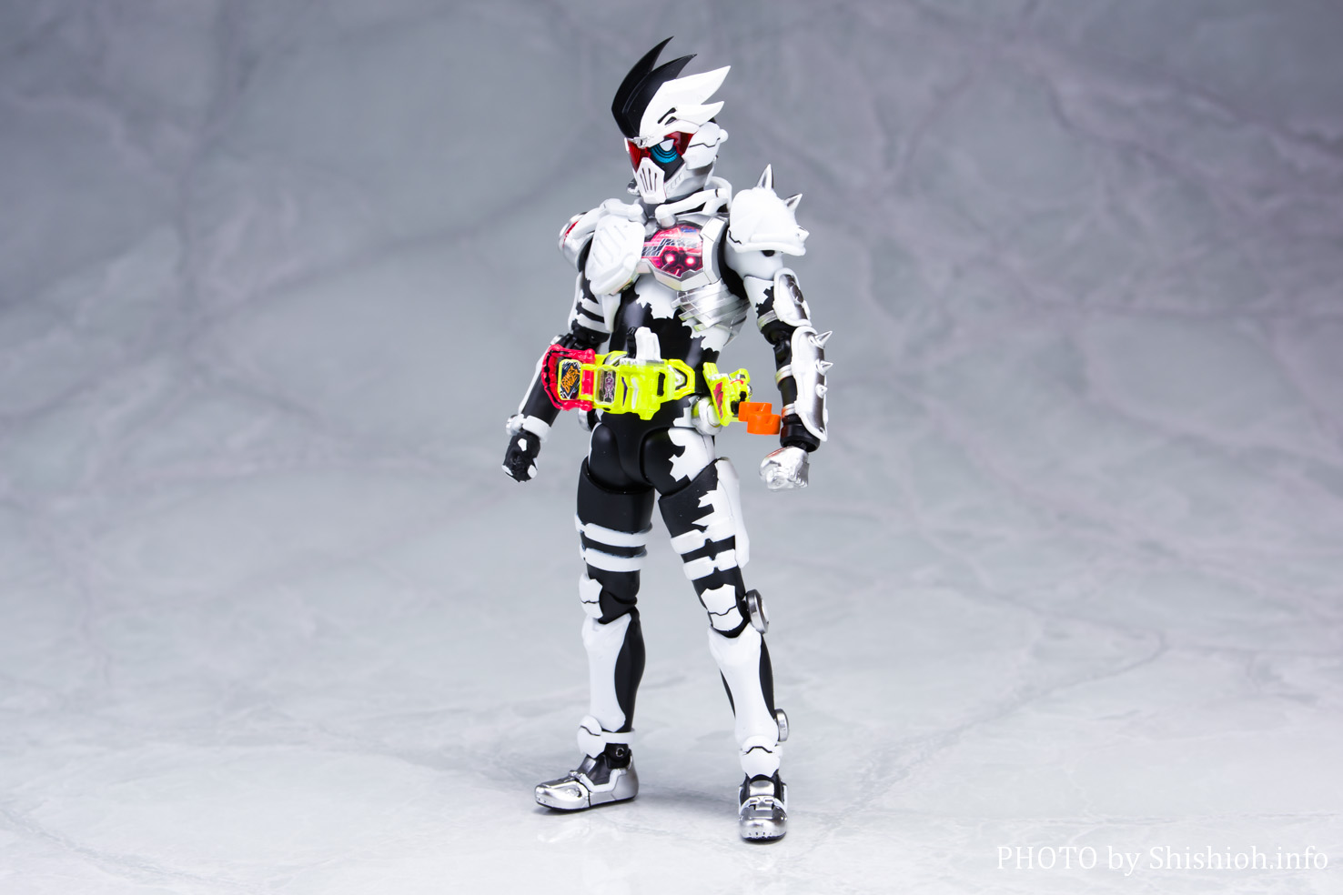 SHFiguarts 仮面ライダーゲンム ゾンビゲーマー レベルX - 特撮