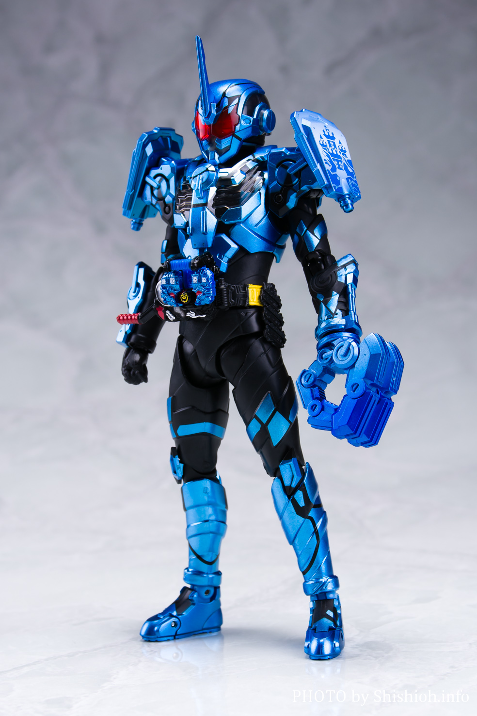 新品　S.H.Figuarts 仮面ライダーグリス ブリザード