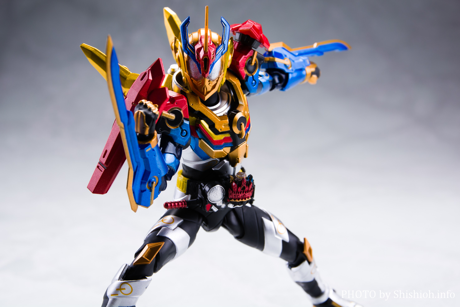 限定特売品 (送料無料)S.H.Figuarts 仮面ライダーグリス | artfive.co.jp