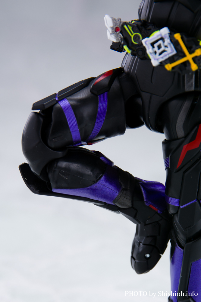 S.H.Figuarts ʃC_[ A[NXR[sI FINAL BATTLE WEAPONS SET