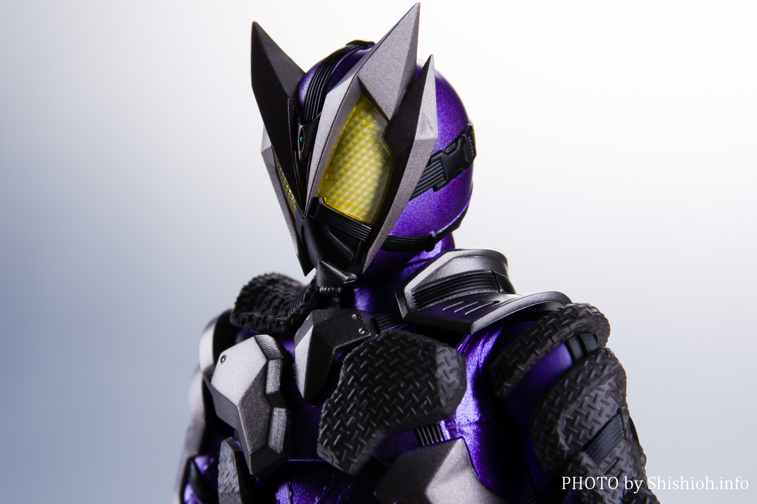 S.H.フィギュアーツ 仮面ライダー滅 スティングスコーピオン ゼロワン-