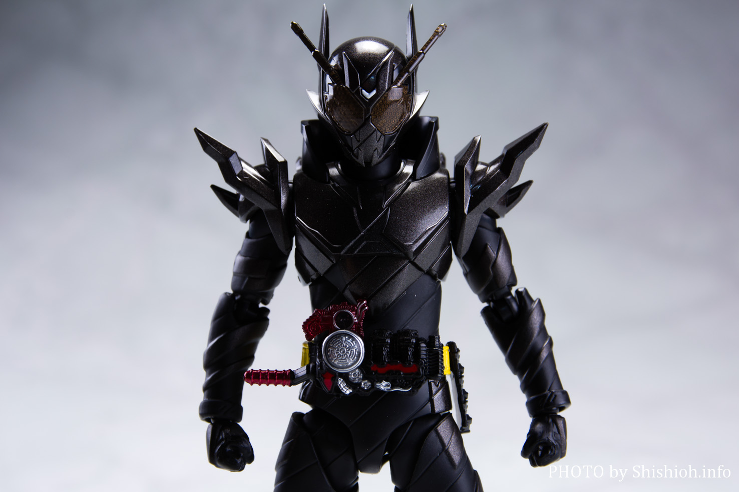 s.h.figuarts 仮面ライダーメタルビルド