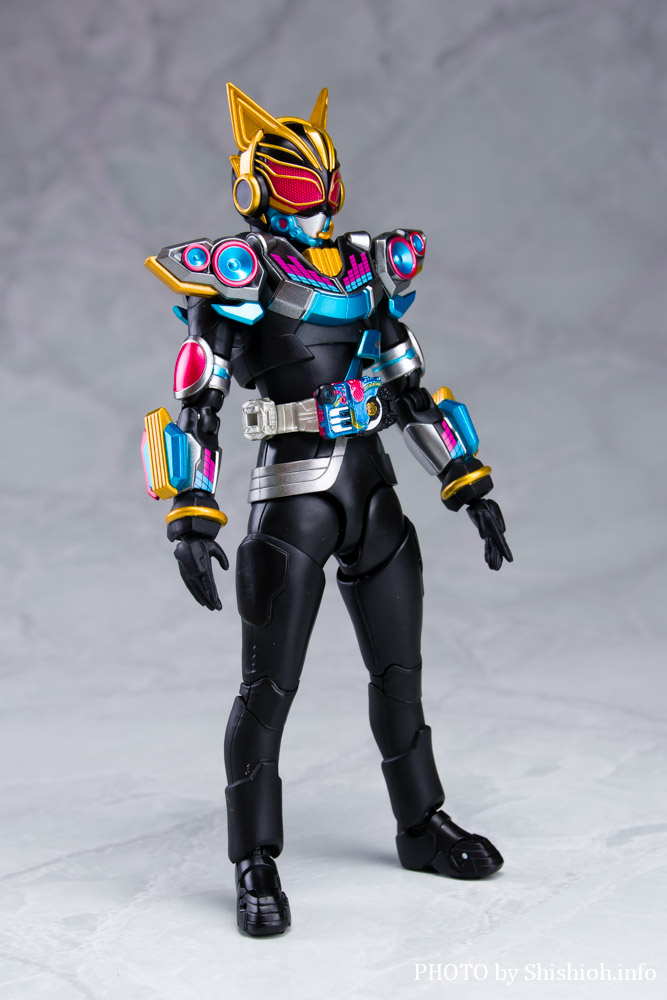 BANDAIS.H.Figuarts 仮面ライダーナーゴ ビートフォーム - 特撮