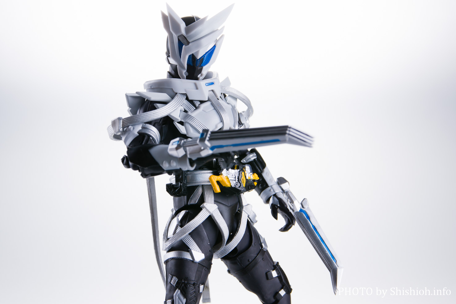 約145mm＃フィギュアーツS.H.Figuarts 仮面ライダー亡