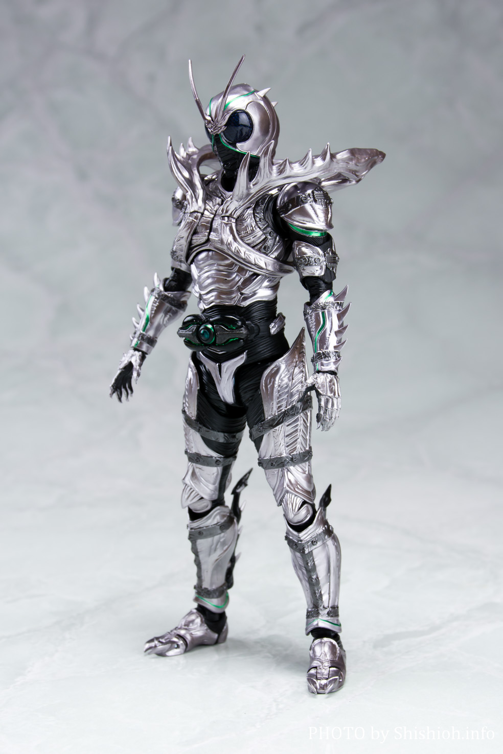 レビュー】S.H.Figuarts 仮面ライダーSHADOWMOON