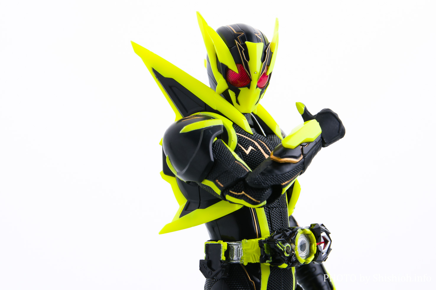 レビュー】 【開催記念商品】S.H.Figuarts 仮面ライダーゼロワン シャイニングホッパー