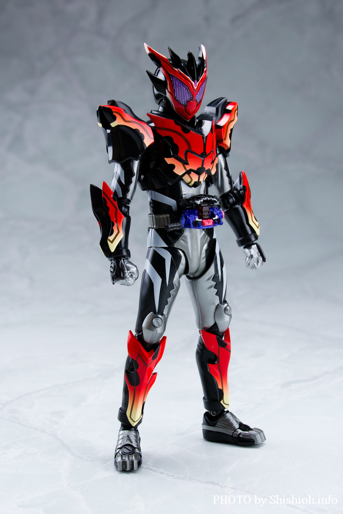 S.H.Figuarts ���ʃ��C�_�[�r�^�[�K�� �X�p�[�L���O�~�t�H�[��