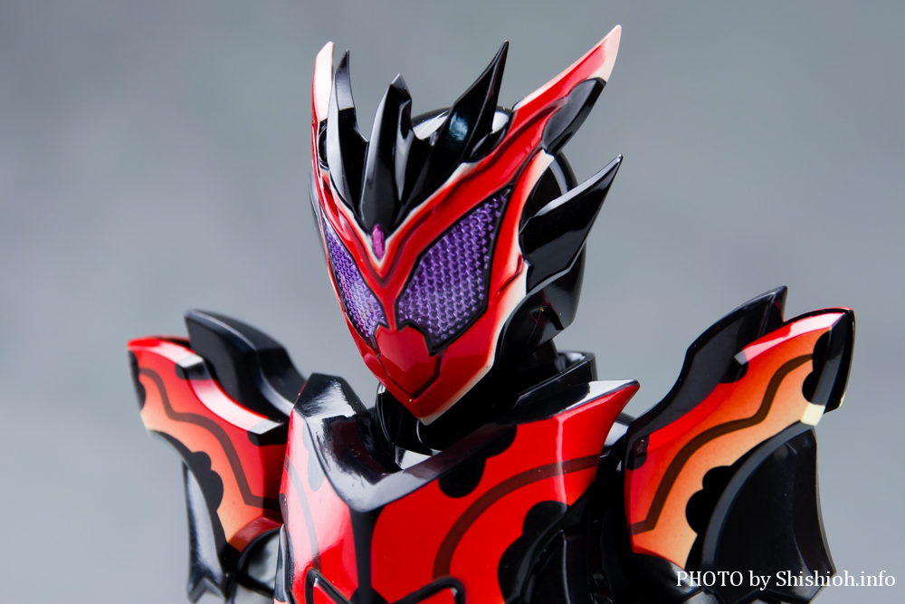 S.H.Figuarts ���ʃ��C�_�[�r�^�[�K�� �X�p�[�L���O�~�t�H�[��