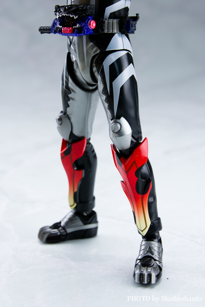 S.H.Figuarts ���ʃ��C�_�[�r�^�[�K�� �X�p�[�L���O�~�t�H�[��