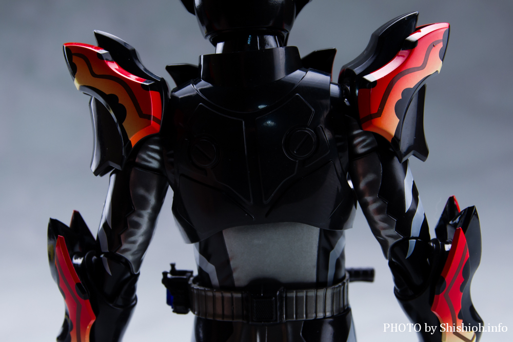 S.H.Figuarts ���ʃ��C�_�[�r�^�[�K�� �X�p�[�L���O�~�t�H�[��