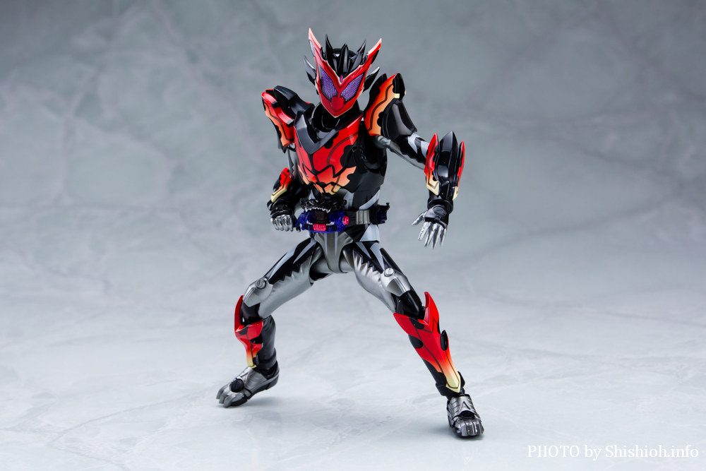 S.H.Figuarts ���ʃ��C�_�[�r�^�[�K�� �X�p�[�L���O�~�t�H�[��