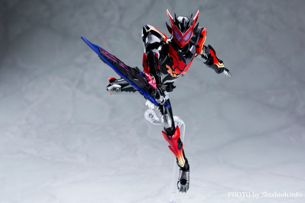 S.H.Figuarts ���ʃ��C�_�[�r�^�[�K�� �X�p�[�L���O�~�t�H�[��