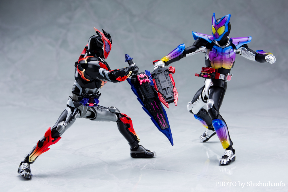 S.H.Figuarts ���ʃ��C�_�[�r�^�[�K�� �X�p�[�L���O�~�t�H�[��