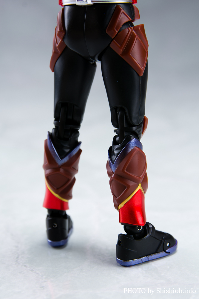 S.H.Figuarts 仮面ライダーヴァレン チョコドンフォーム