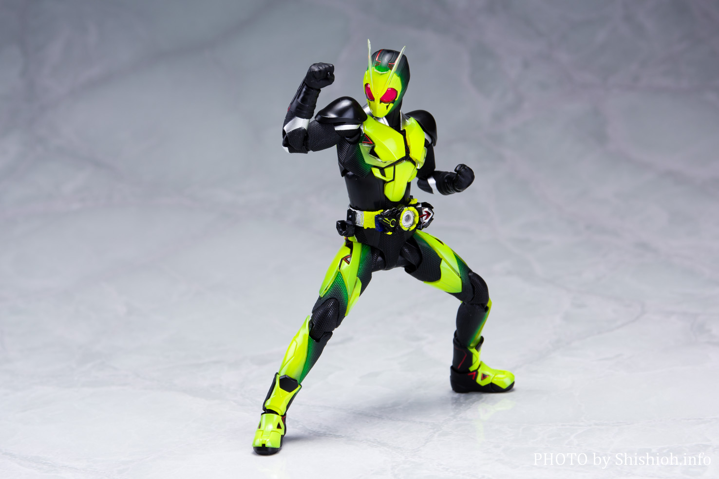 レビュー】 S.H.Figuarts 仮面ライダーゼロワン リアライジングホッパー