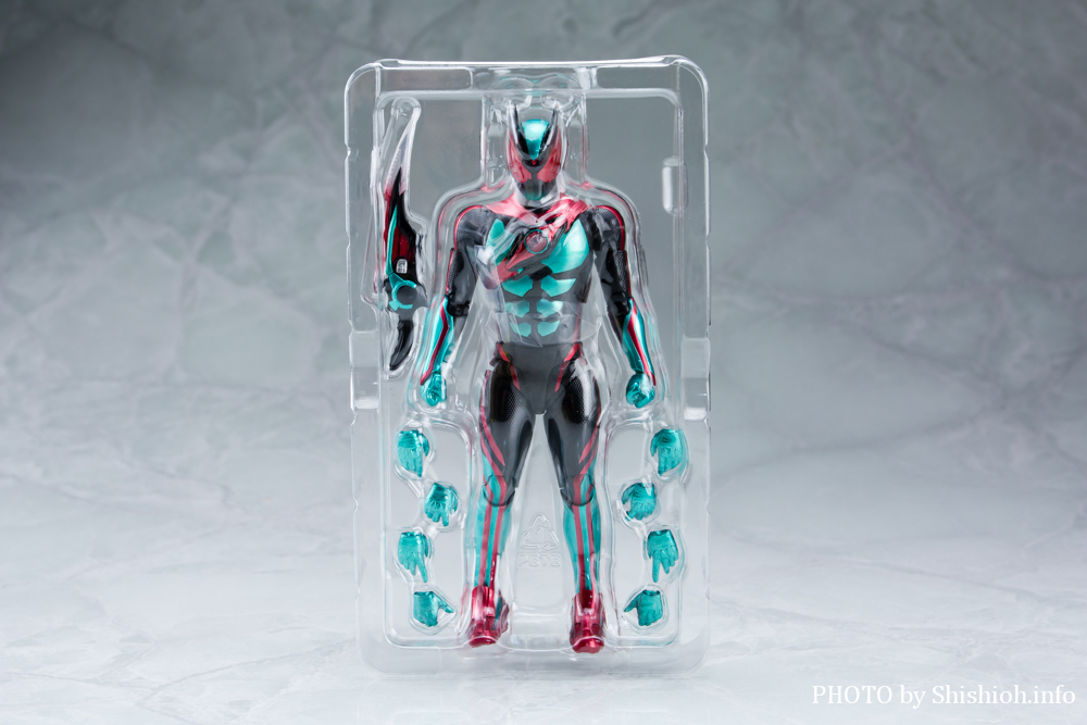 S.H.Figuarts ���ʃ��C�_�[�[�b�c �t�B�W�J���C���p�N�g