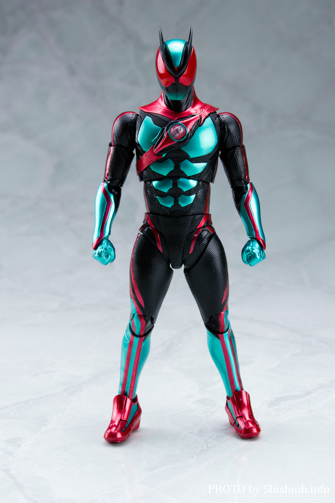 S.H.Figuarts ���ʃ��C�_�[�[�b�c �t�B�W�J���C���p�N�g