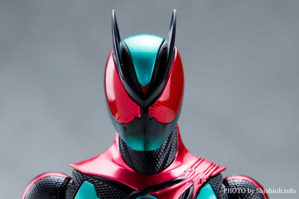 S.H.Figuarts ���ʃ��C�_�[�[�b�c �t�B�W�J���C���p�N�g