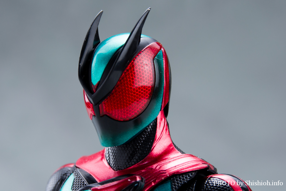 S.H.Figuarts ���ʃ��C�_�[�[�b�c �t�B�W�J���C���p�N�g