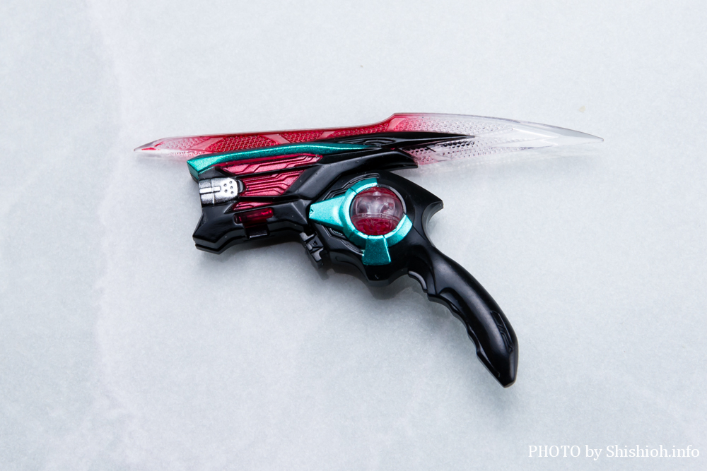 S.H.Figuarts ���ʃ��C�_�[�[�b�c �t�B�W�J���C���p�N�g