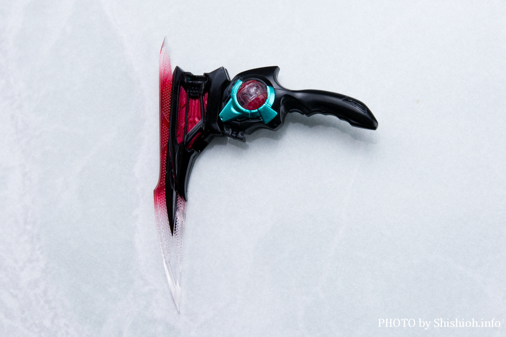 S.H.Figuarts ���ʃ��C�_�[�[�b�c �t�B�W�J���C���p�N�g