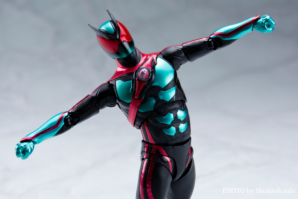 S.H.Figuarts ���ʃ��C�_�[�[�b�c �t�B�W�J���C���p�N�g