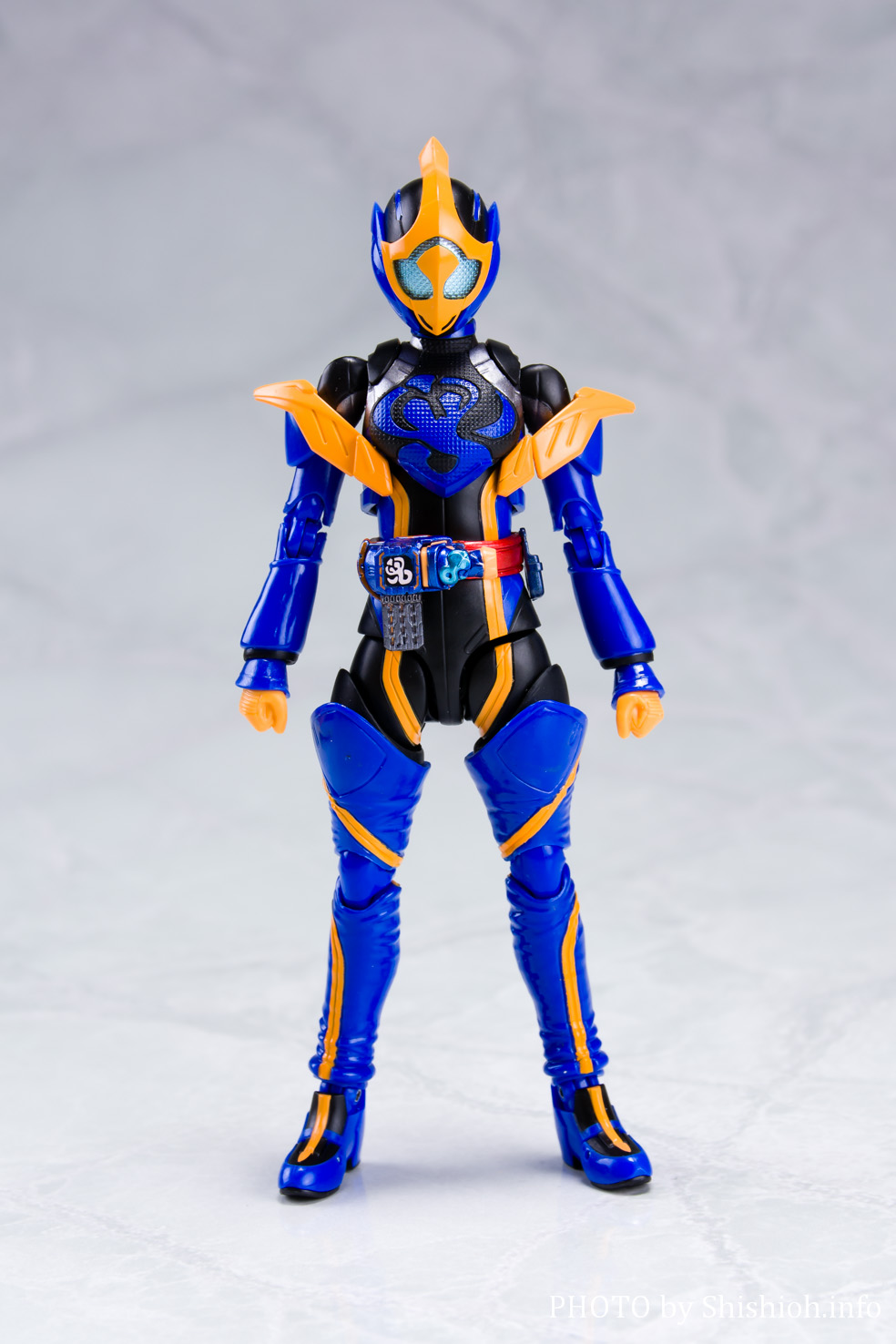 レビュー】S.H.Figuarts 仮面ライダージャンヌ コブラゲノム＆ラブコフ