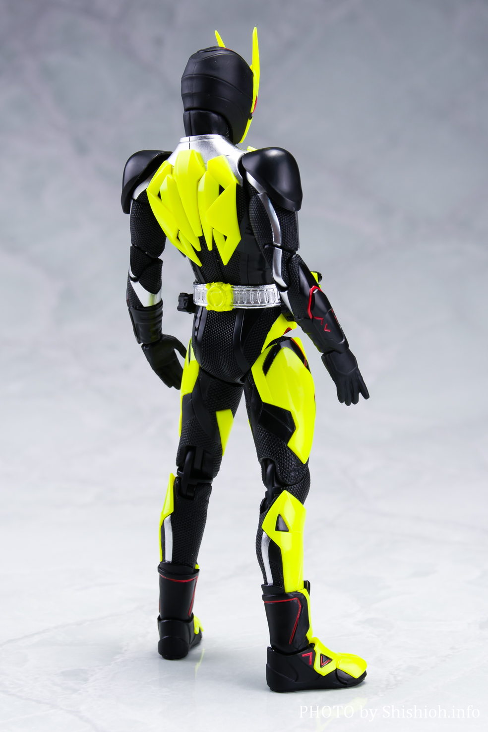 レビュー】 S.H.Figuarts 仮面ライダーゼロワン ライジングホッパー