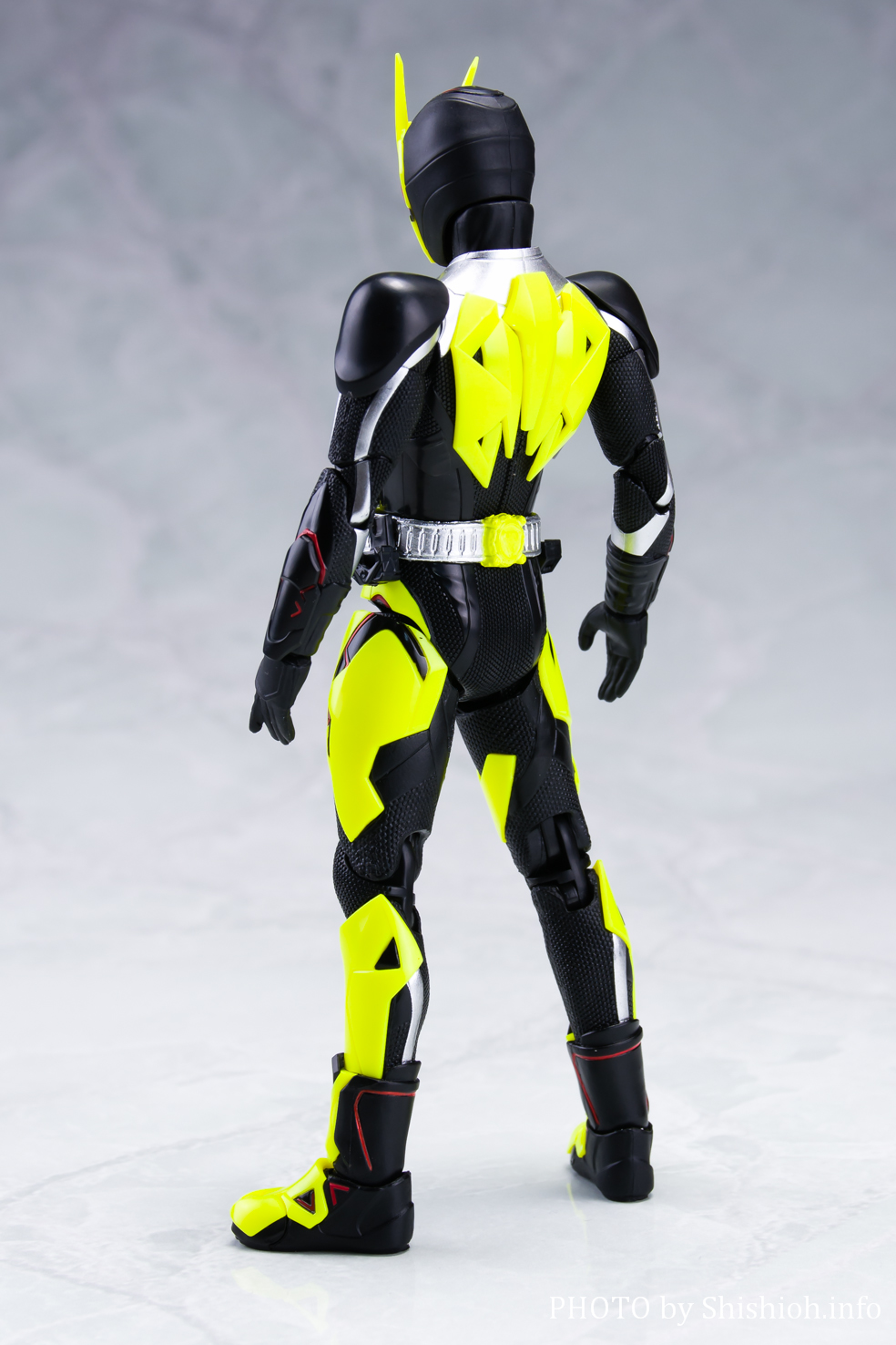 レビュー】 S.H.Figuarts 仮面ライダーゼロワン ライジングホッパー