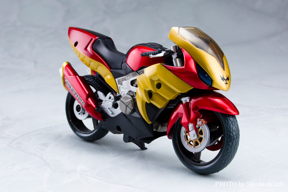 S.H.Figuarts マシントルネイダー