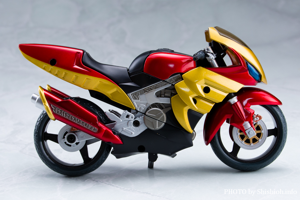 S.H.Figuarts マシントルネイダー