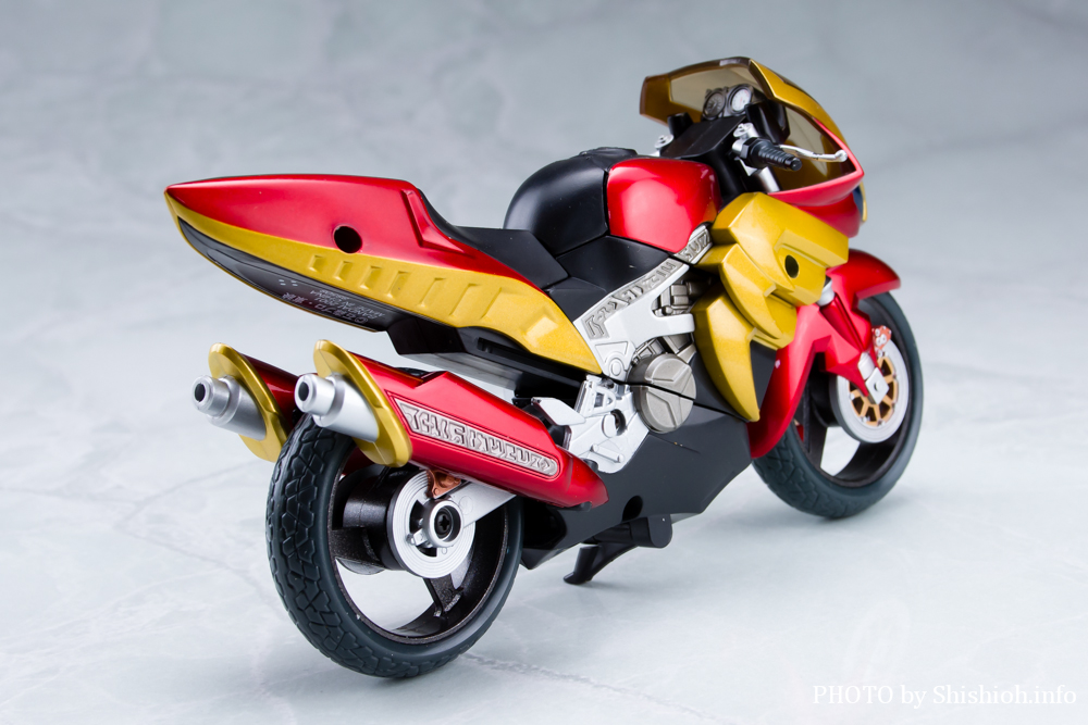 S.H.Figuarts マシントルネイダー