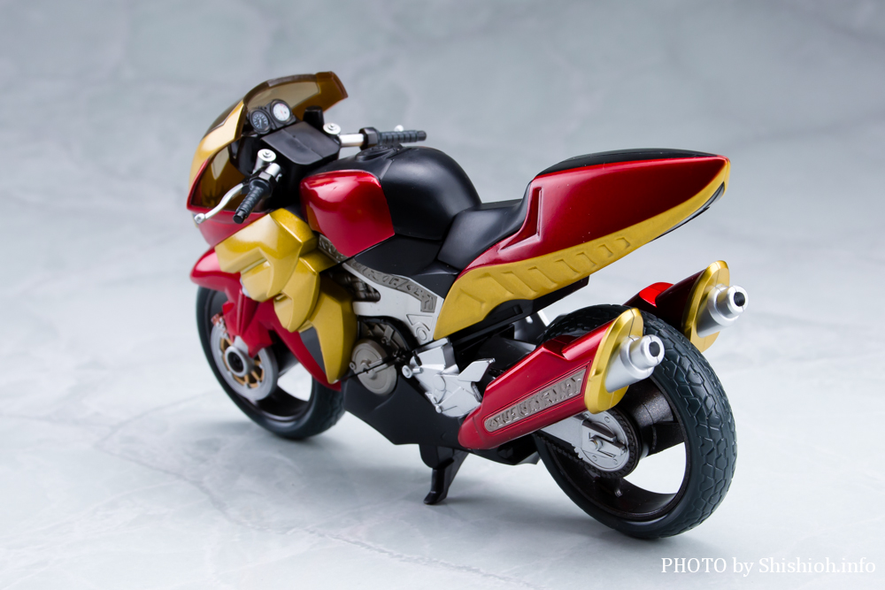 S.H.Figuarts マシントルネイダー