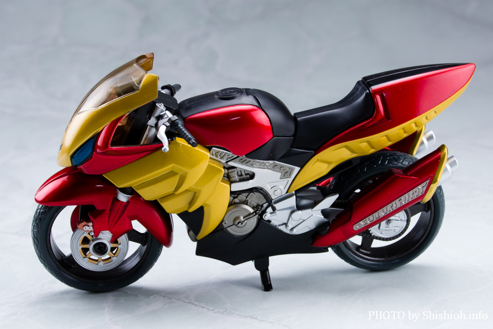 S.H.Figuarts マシントルネイダー