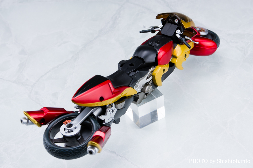 S.H.Figuarts マシントルネイダー