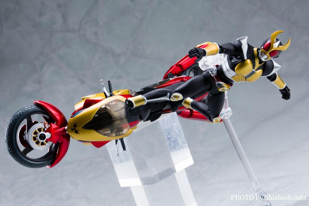 S.H.Figuarts マシントルネイダー