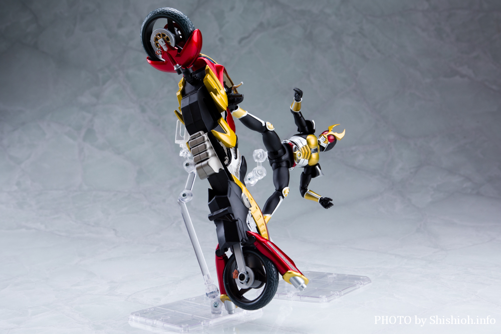 S.H.Figuarts マシントルネイダー