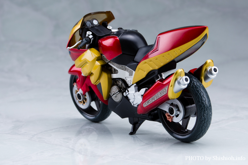 S.H.Figuarts マシントルネイダー