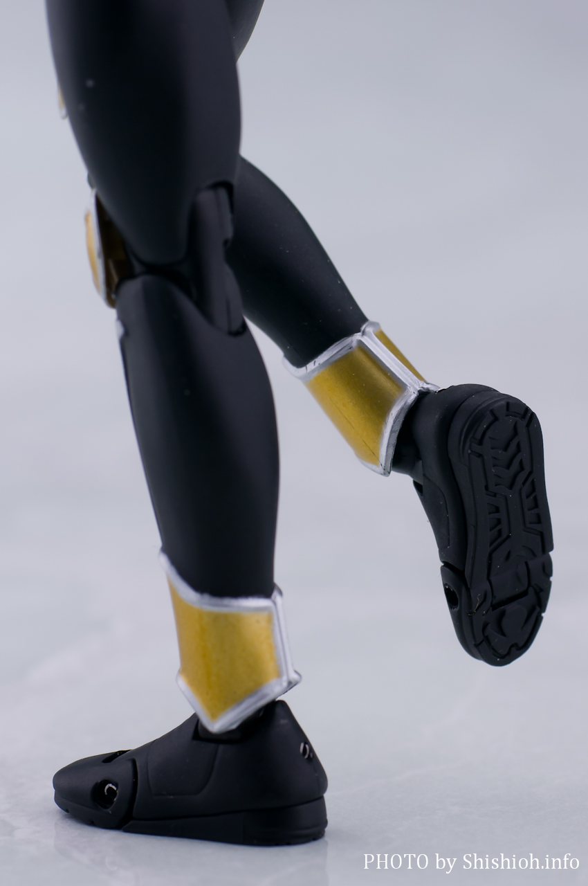 S.H.Figuarts(真骨彫製法) 仮面ライダーアギト グランドフォーム