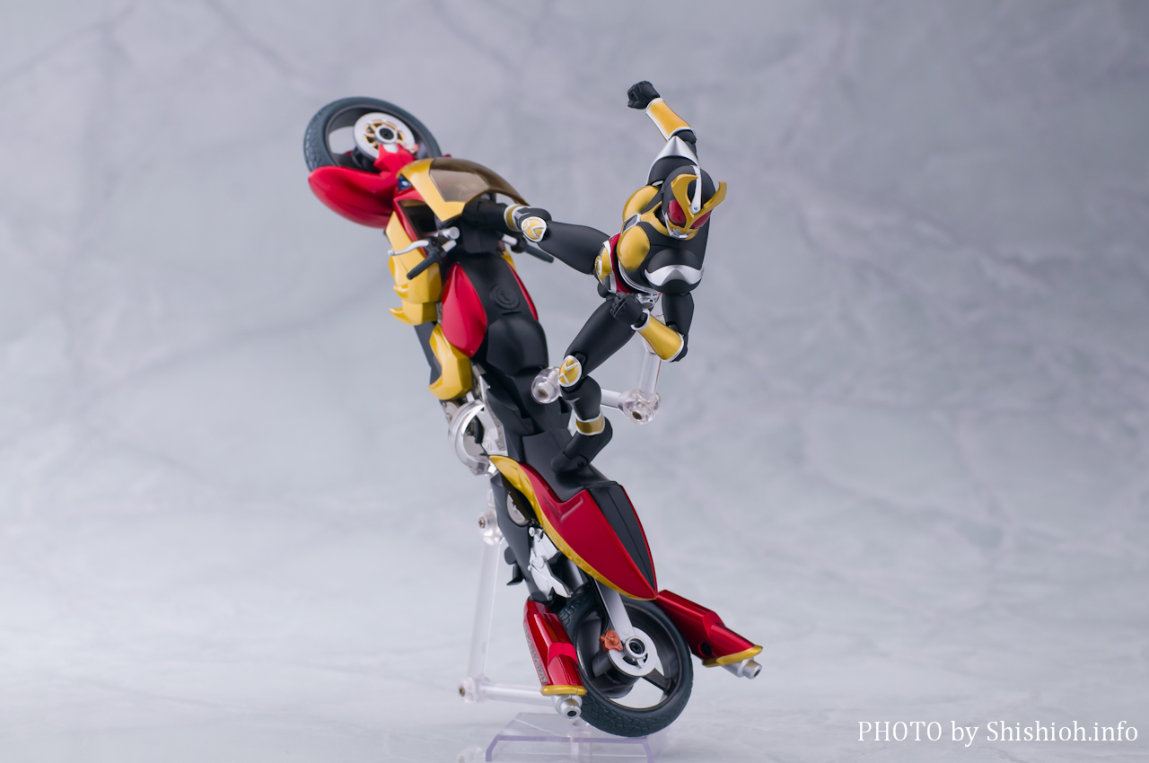S.H.Figuartsi^@j ʃC_[AMg OhtH[