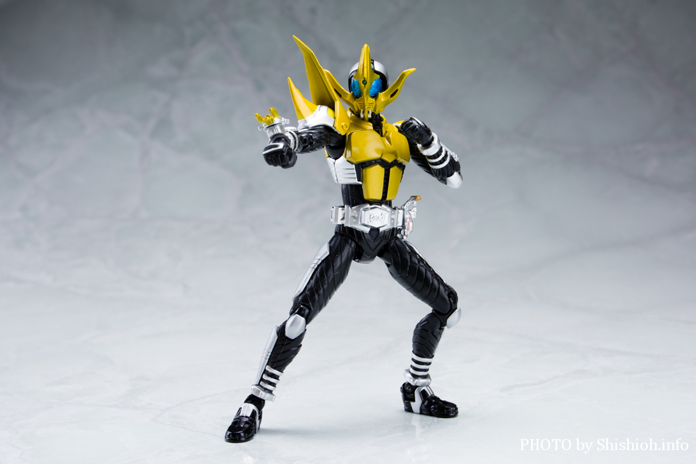 S.H.Figuarts 仮面ライダーコーカサス