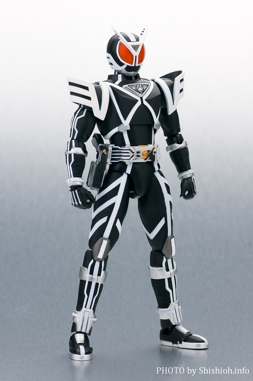 S.H.Figuarts ���ʃ��C�_�[�f���^