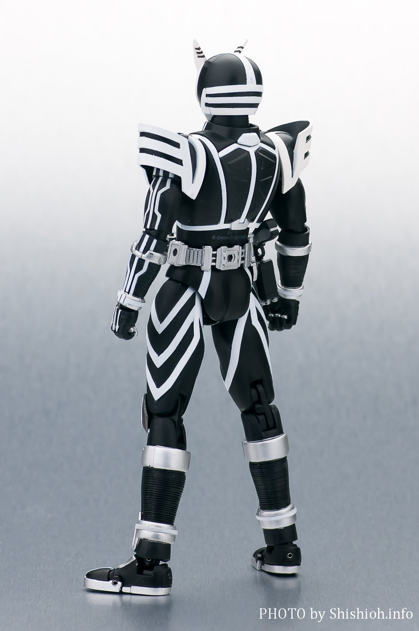 S.H.Figuarts ���ʃ��C�_�[�f���^